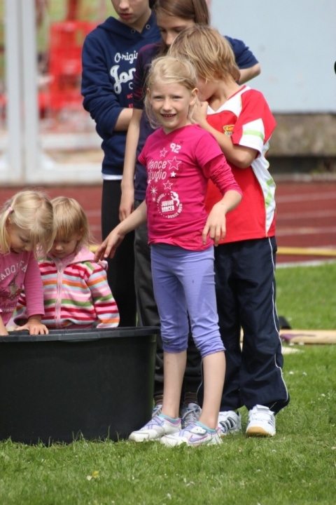 20130630_1364621997_spiel_ohne_grenzen_2013_-_kinder_243